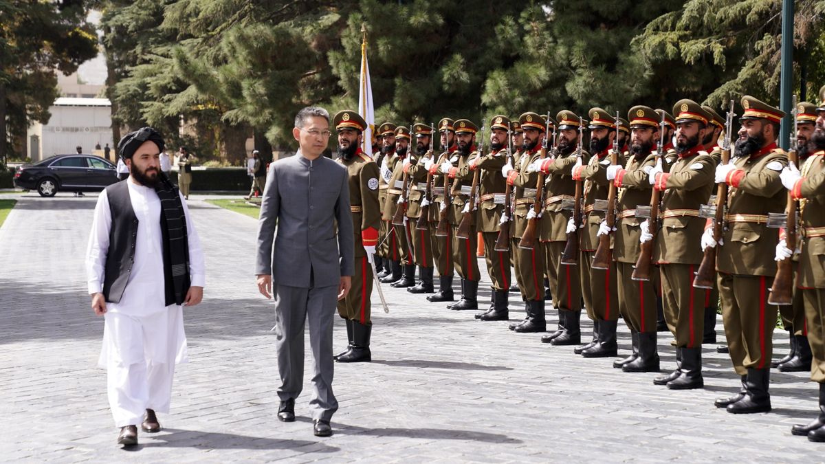 Fotky vítězství Tálibánu. Čína k němu jako první stát poslala velvyslance